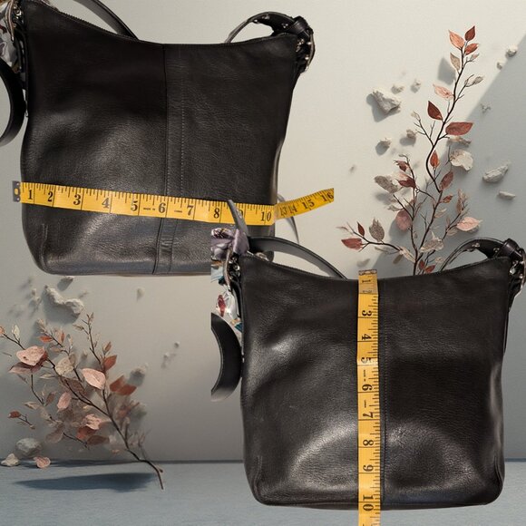 Vintage Coach Legacy Slim Duffle Black Leather Crossbody Bag 10x10 - Picture 13 of 13